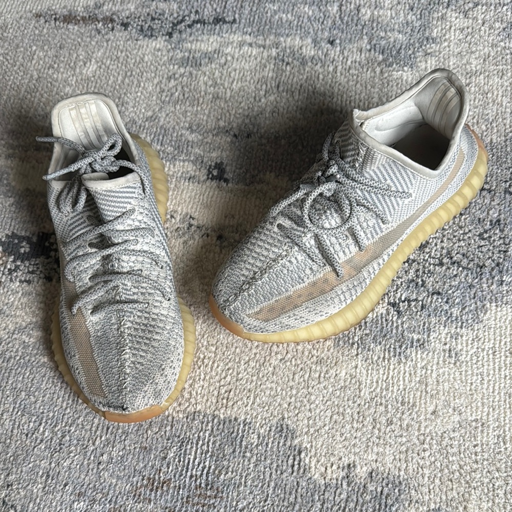 Adidas Yeezy Boost 350 V2 Yeshaya